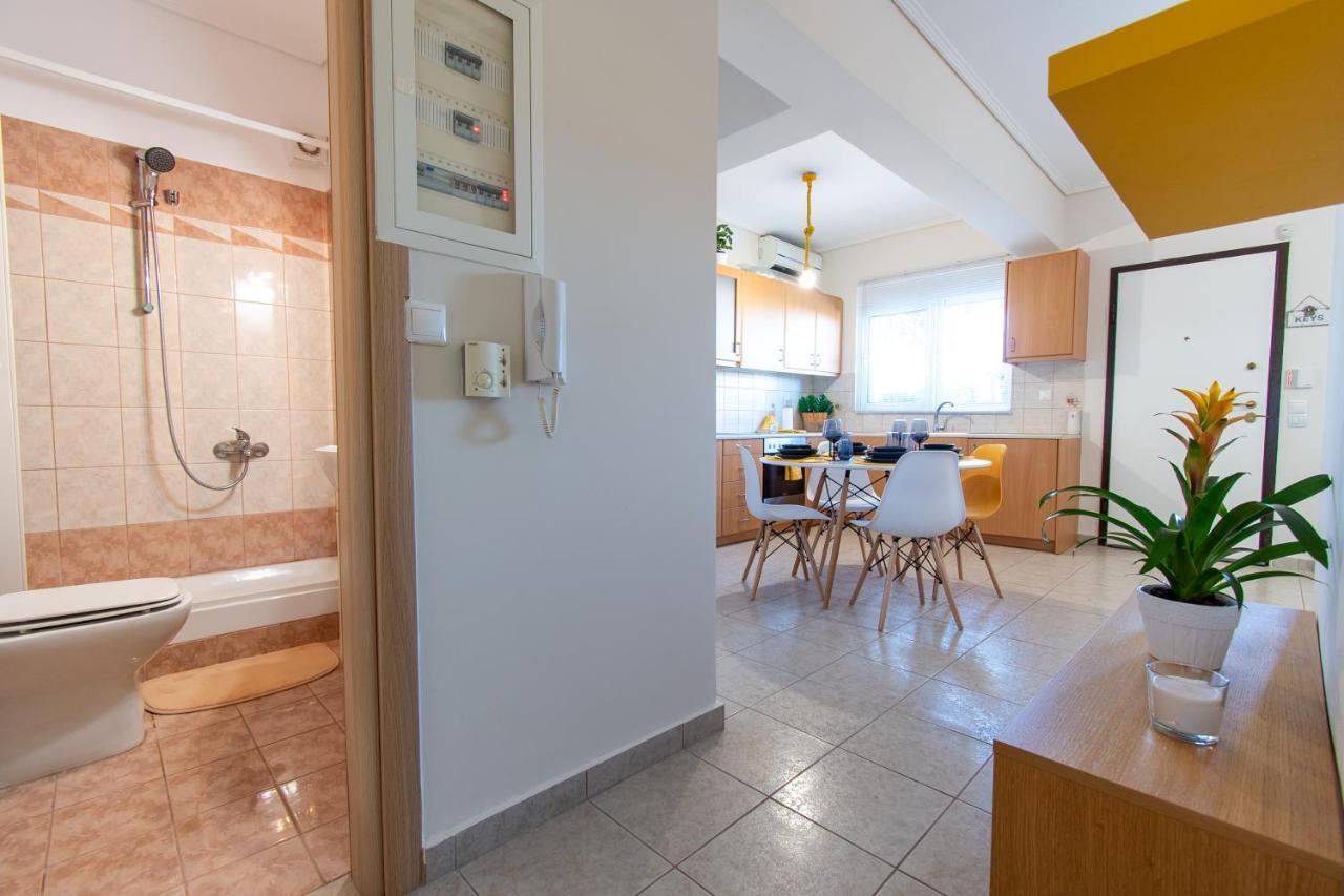 Yelayellow House Near To Airport, Rafina Port And Metropolitan Expo Artemida  Buitenkant foto